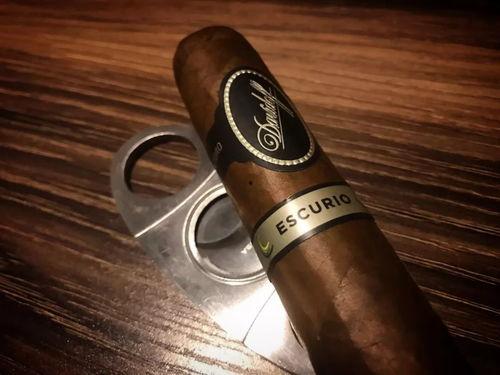 大雪茄,品味奢华与传奇的烟草传奇